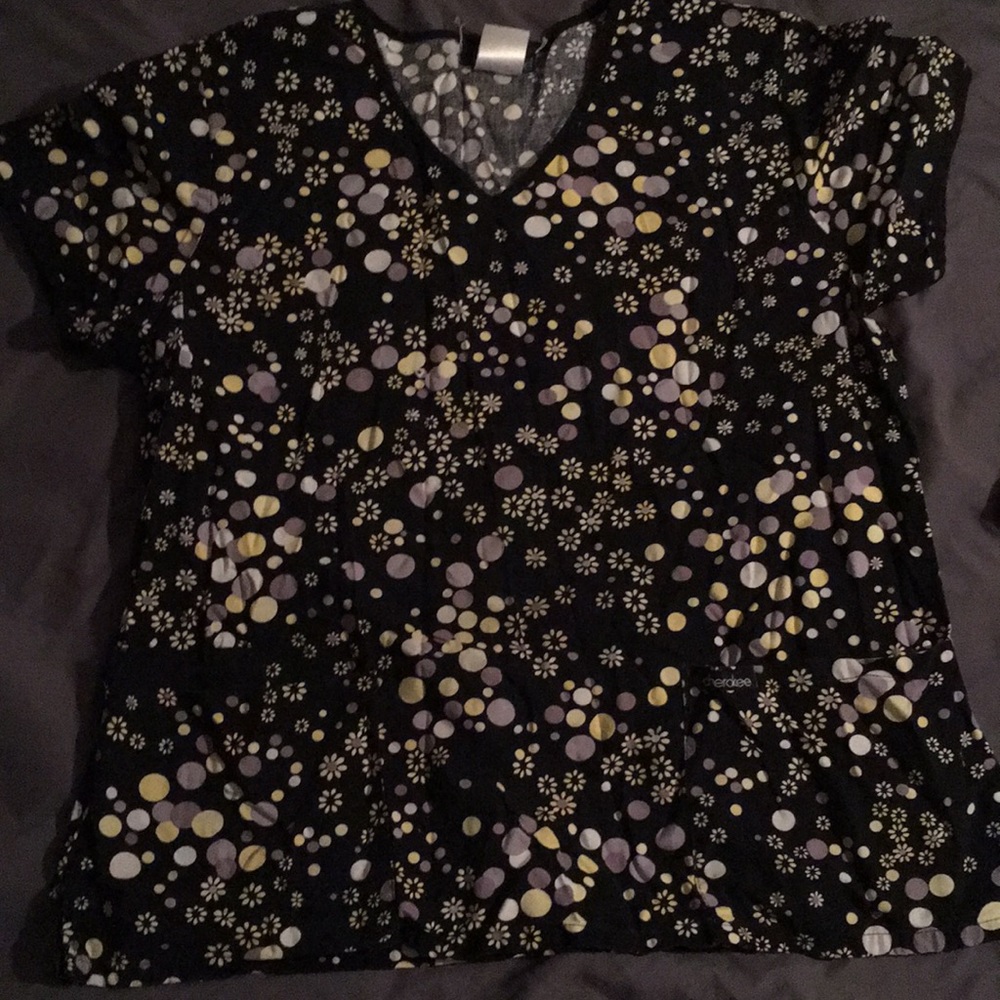 Large Cherokee scrub top